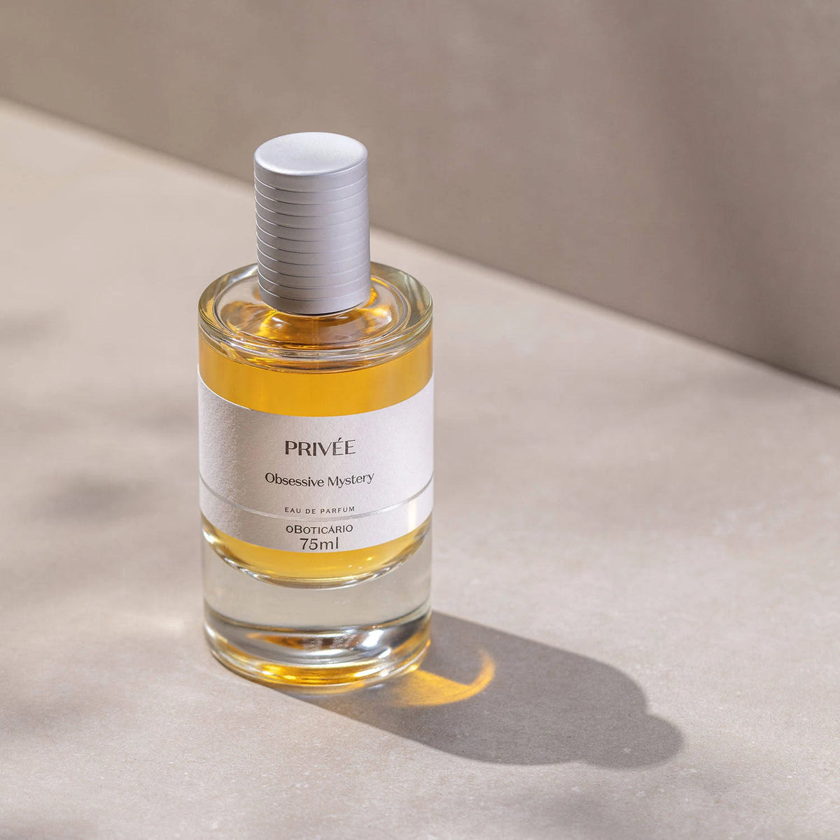 Perfume Privée Obsessive Mystery, vista 3