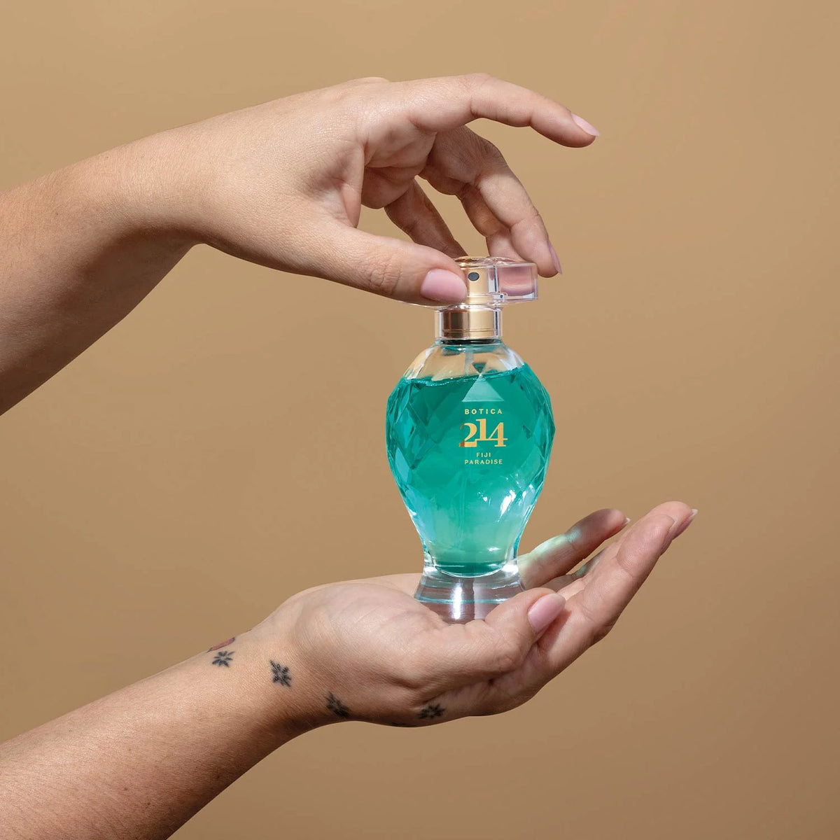 Perfume Botica 214 Fiji Paradise Femenino, vista 4