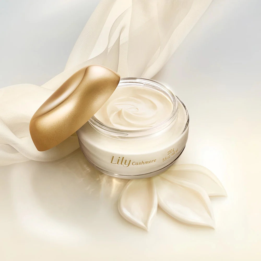 Crema hidratante satinada de cachemira Lily, 250 g
